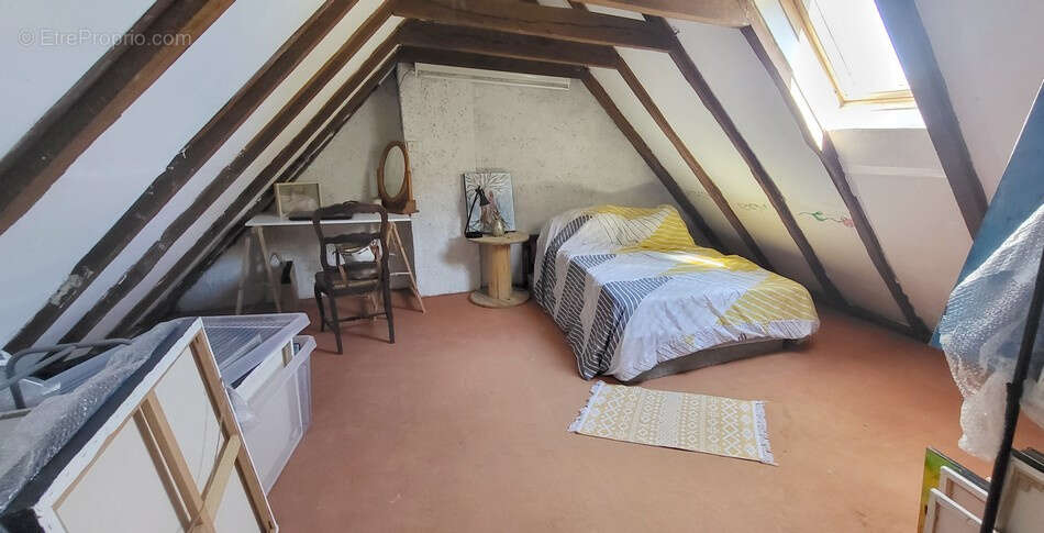 Maison à SAINT-CHAMARAND