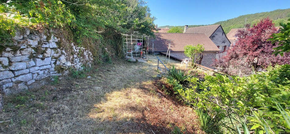 Maison à SAINT-CHAMARAND