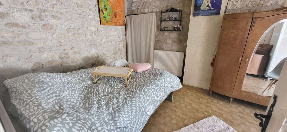 Maison à SAINT-CHAMARAND