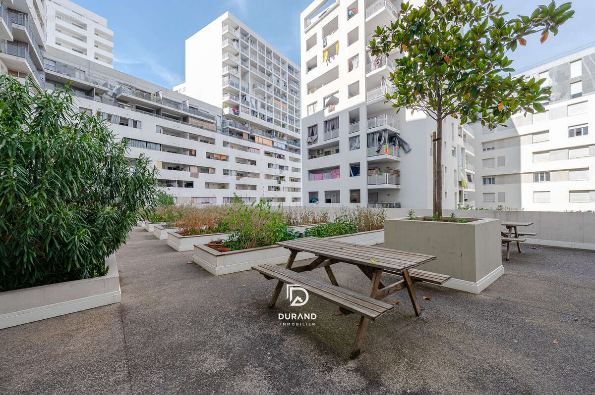 Appartement à MARSEILLE-3E