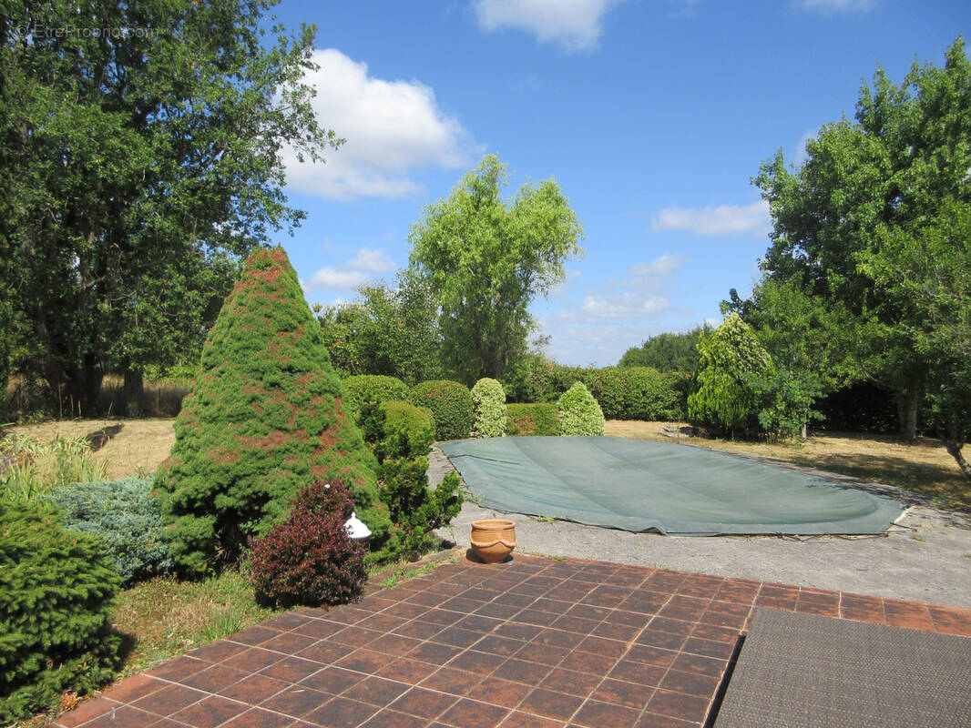 Maison à SACIERGES-SAINT-MARTIN