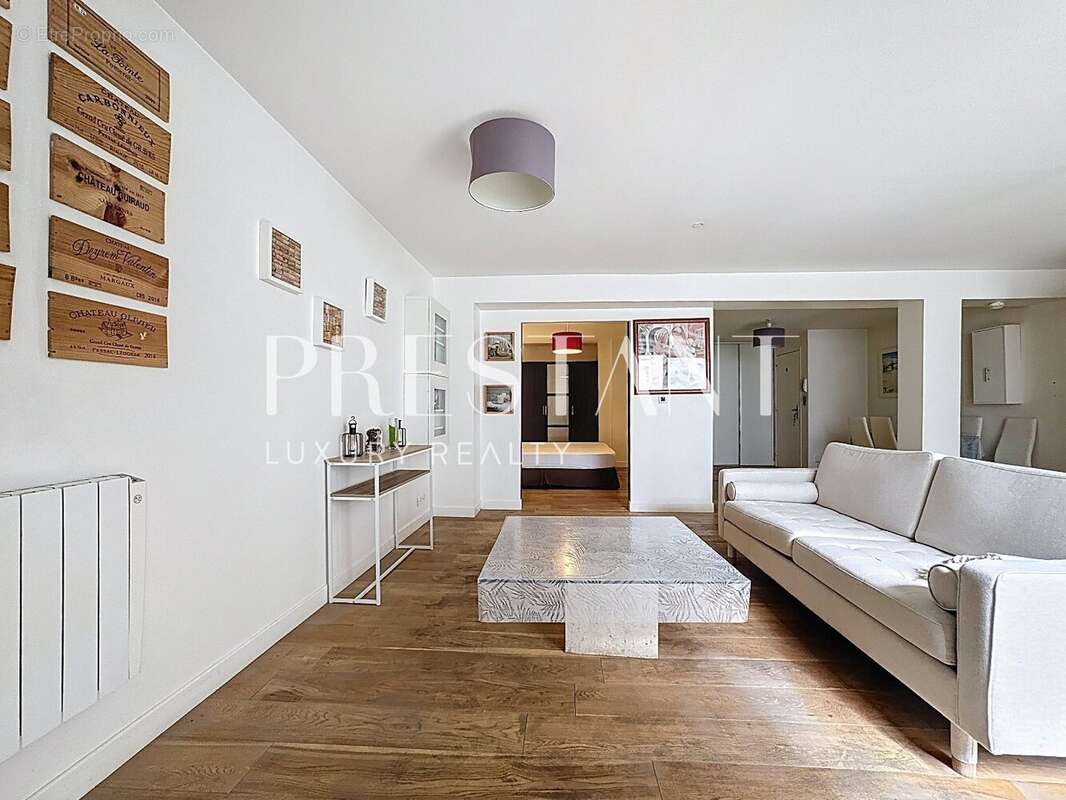 Appartement à BORDEAUX