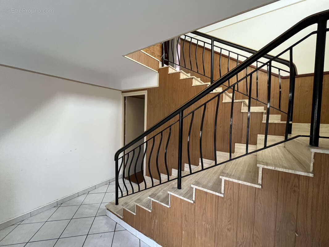 Maison à PARAY-VIEILLE-POSTE