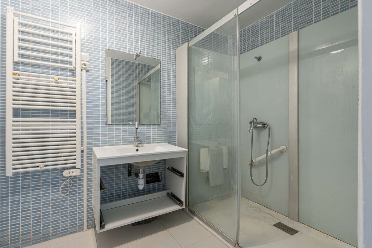 Appartement à PARIS-19E