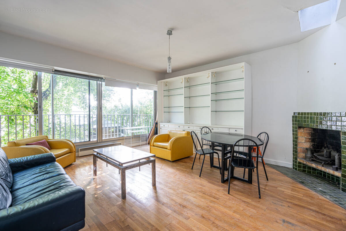 Appartement à PARIS-19E