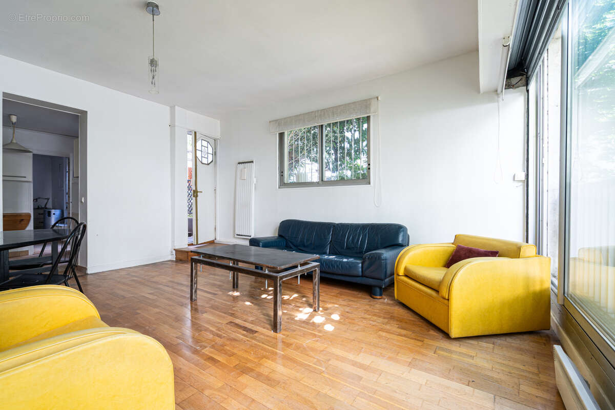 Appartement à PARIS-19E