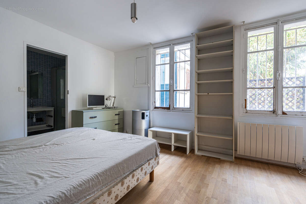 Appartement à PARIS-19E