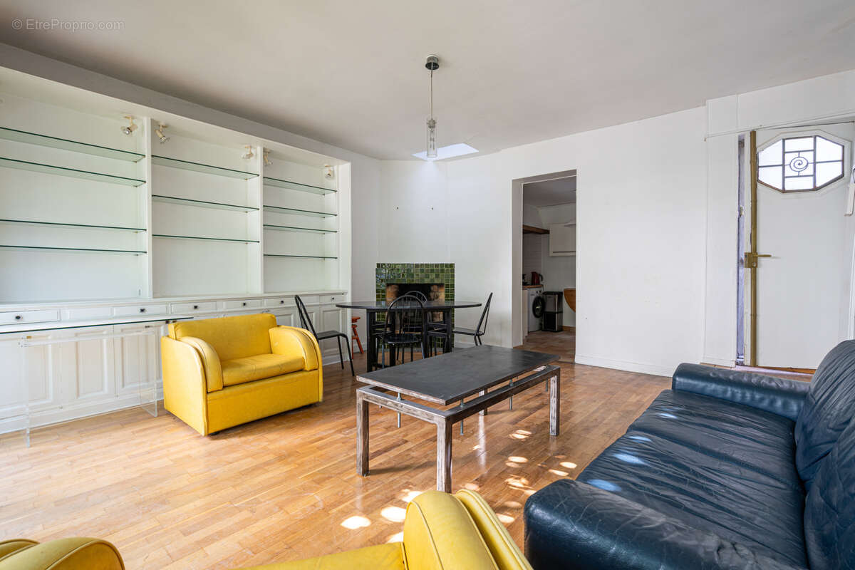 Appartement à PARIS-19E