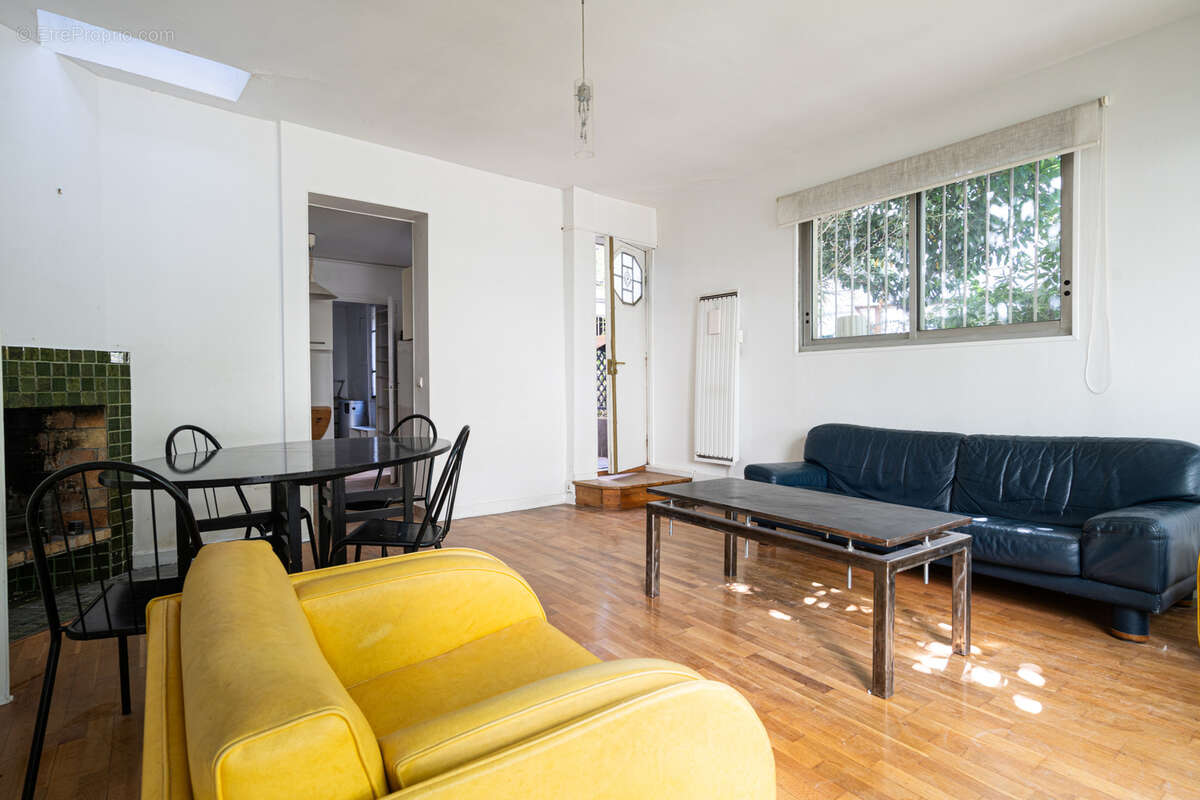 Appartement à PARIS-19E