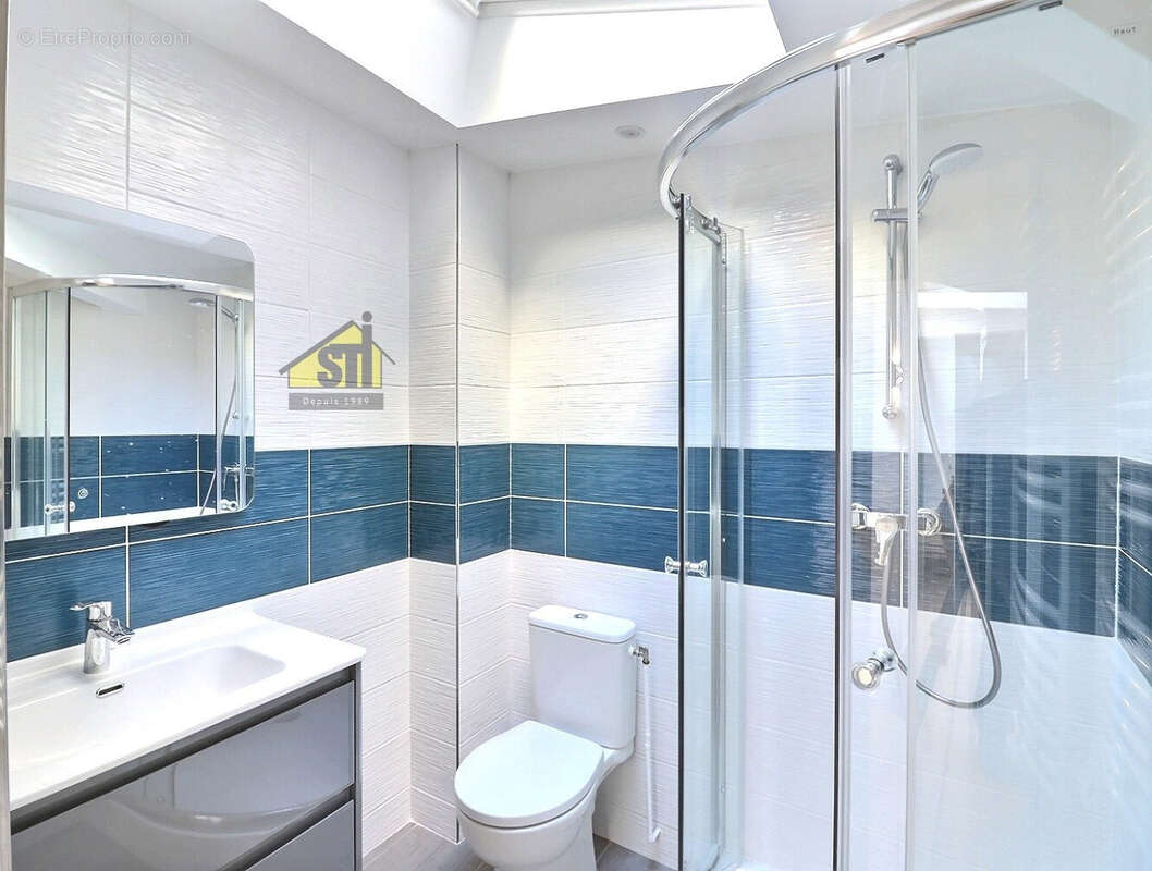 Appartement à PARIS-14E