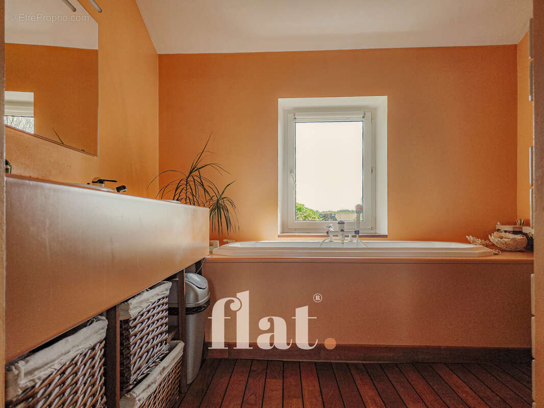 Maison à AIGREFEUILLE-SUR-MAINE