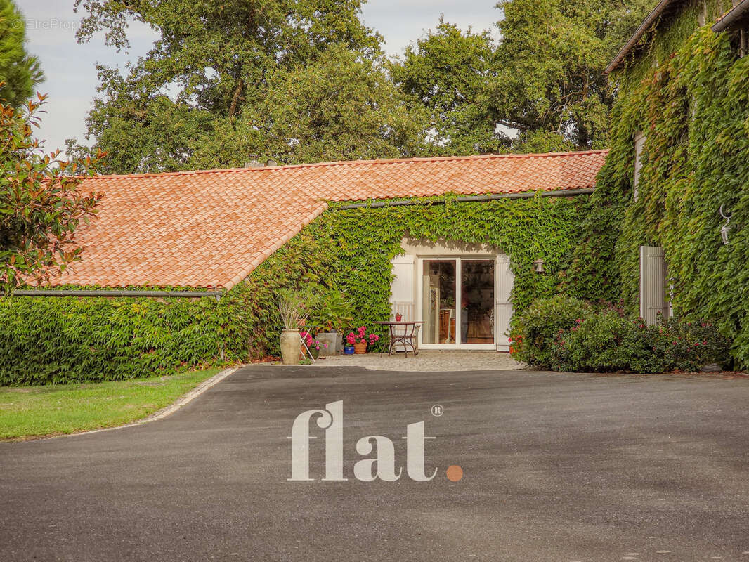 Maison à AIGREFEUILLE-SUR-MAINE