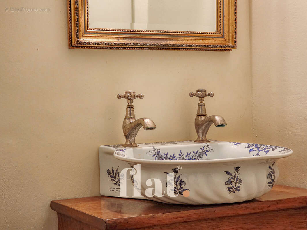 Maison à AIGREFEUILLE-SUR-MAINE