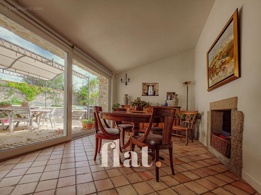 Maison à AIGREFEUILLE-SUR-MAINE