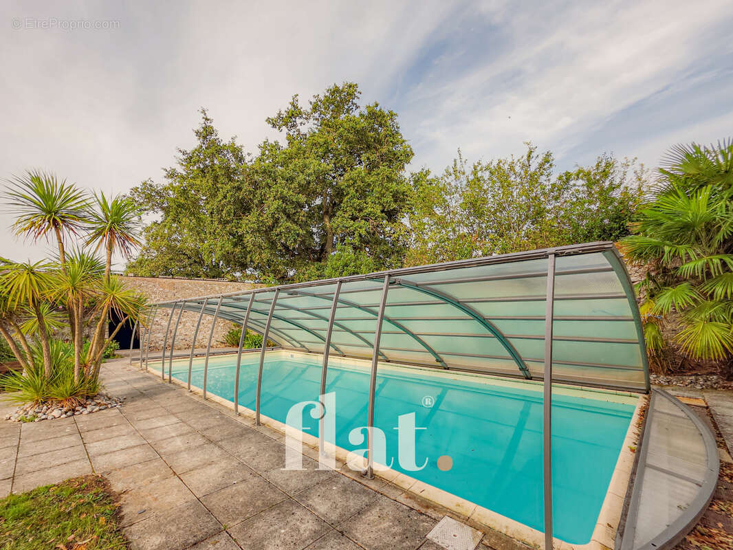 Maison à AIGREFEUILLE-SUR-MAINE