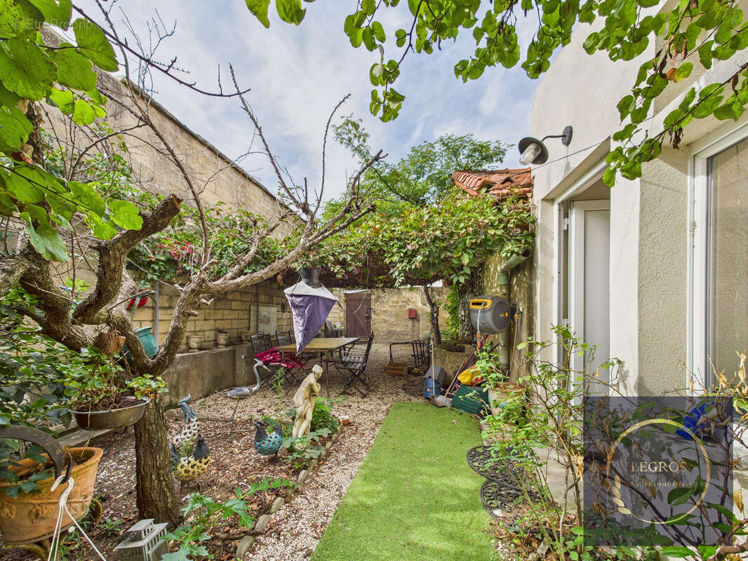 Maison à CHATEAURENARD