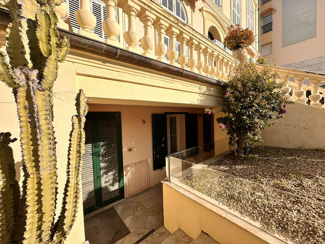 Appartement à MENTON