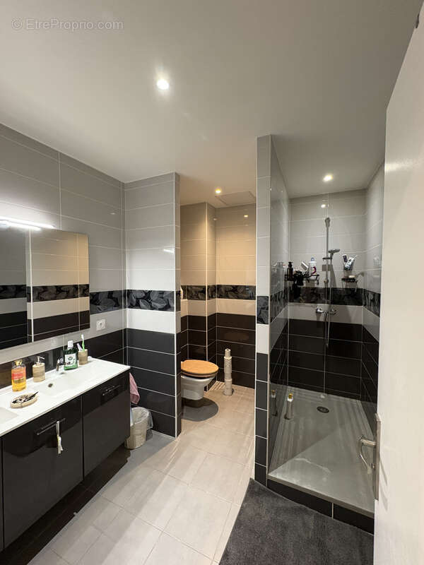 Appartement à BUCHERES