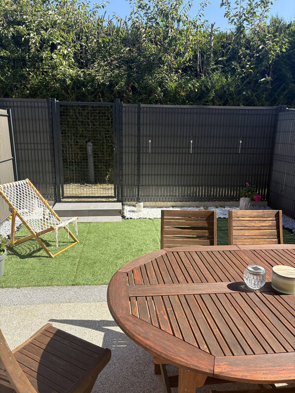 Appartement à BUCHERES