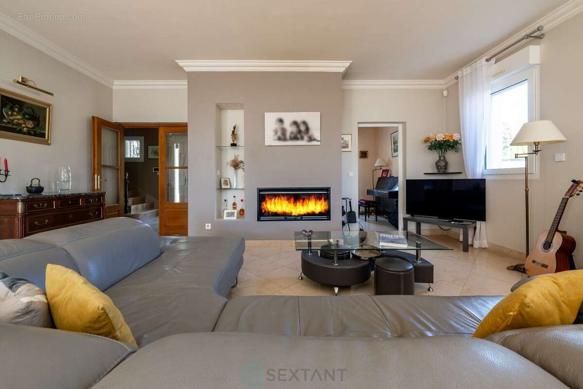 Maison à MONTIGNY-SUR-LOING