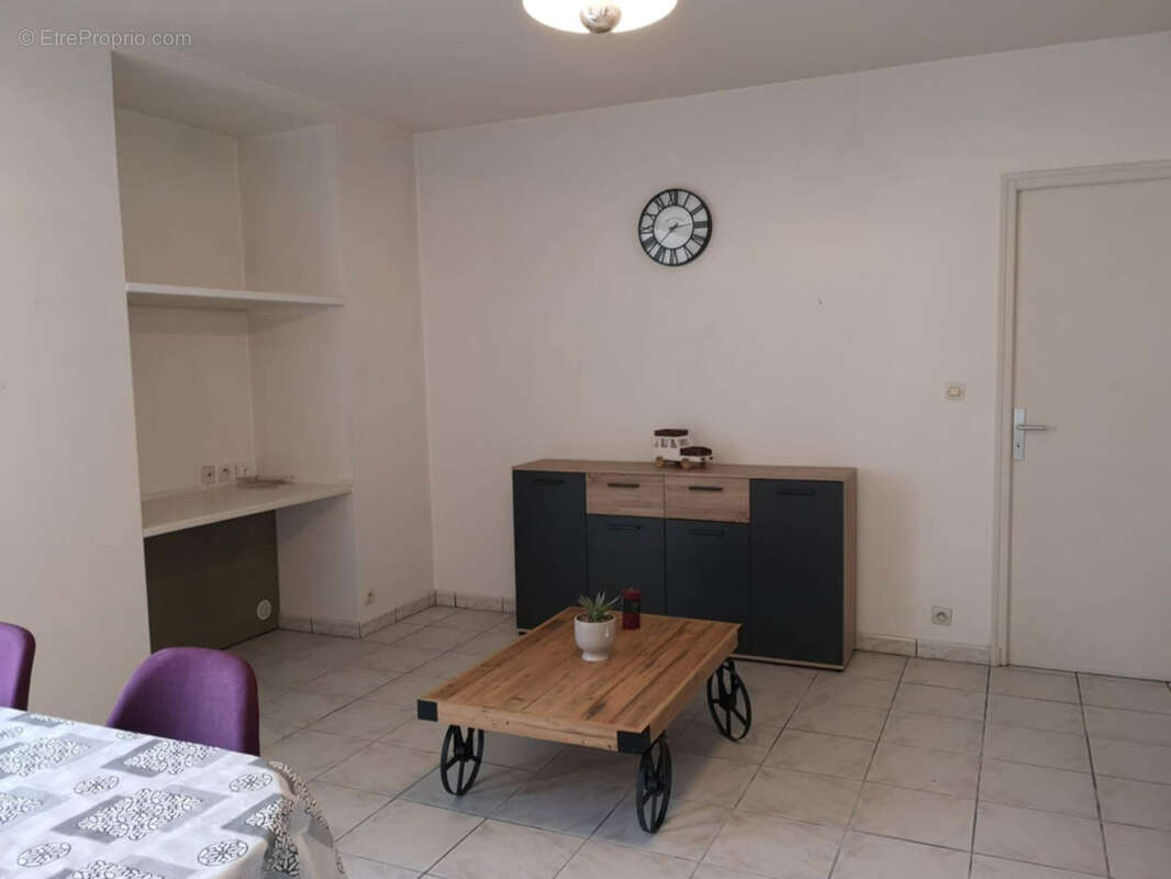 Maison à MONTAIGU-DE-QUERCY