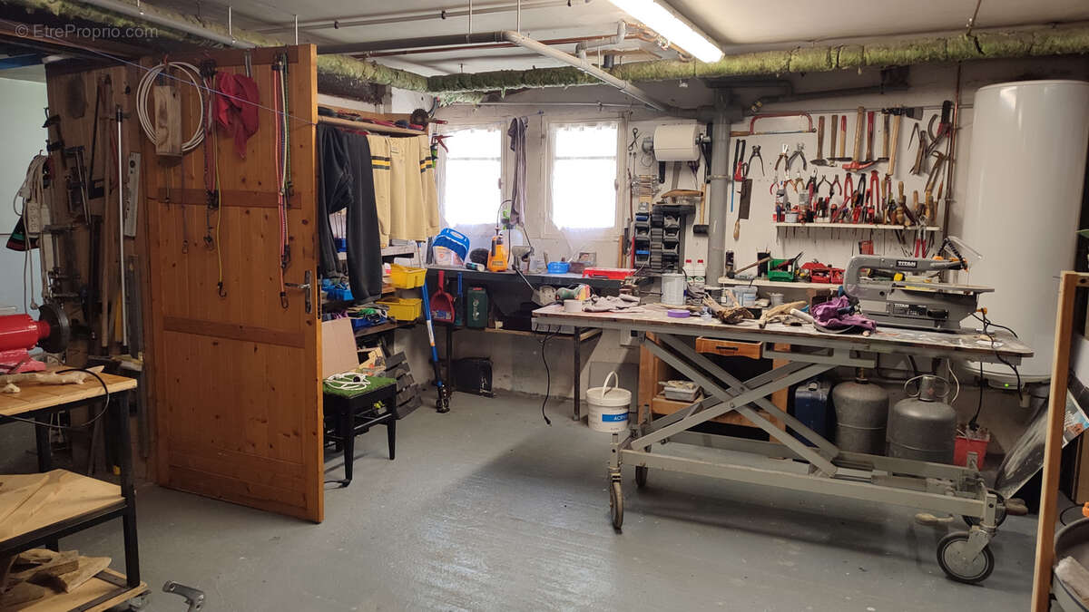 Maison à MONTAIGU-DE-QUERCY