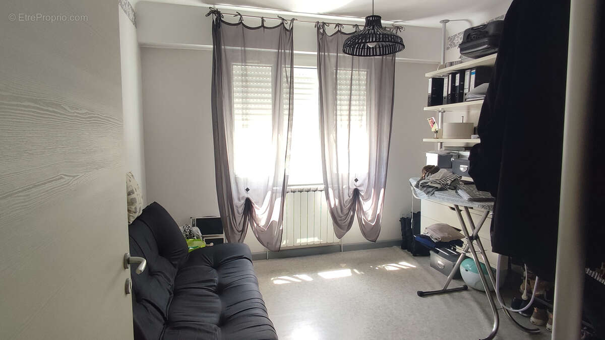 Maison à MONTAIGU-DE-QUERCY