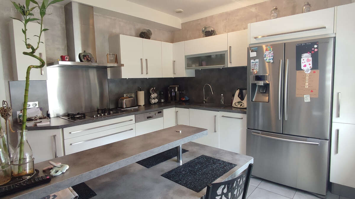 Maison à MONTAIGU-DE-QUERCY