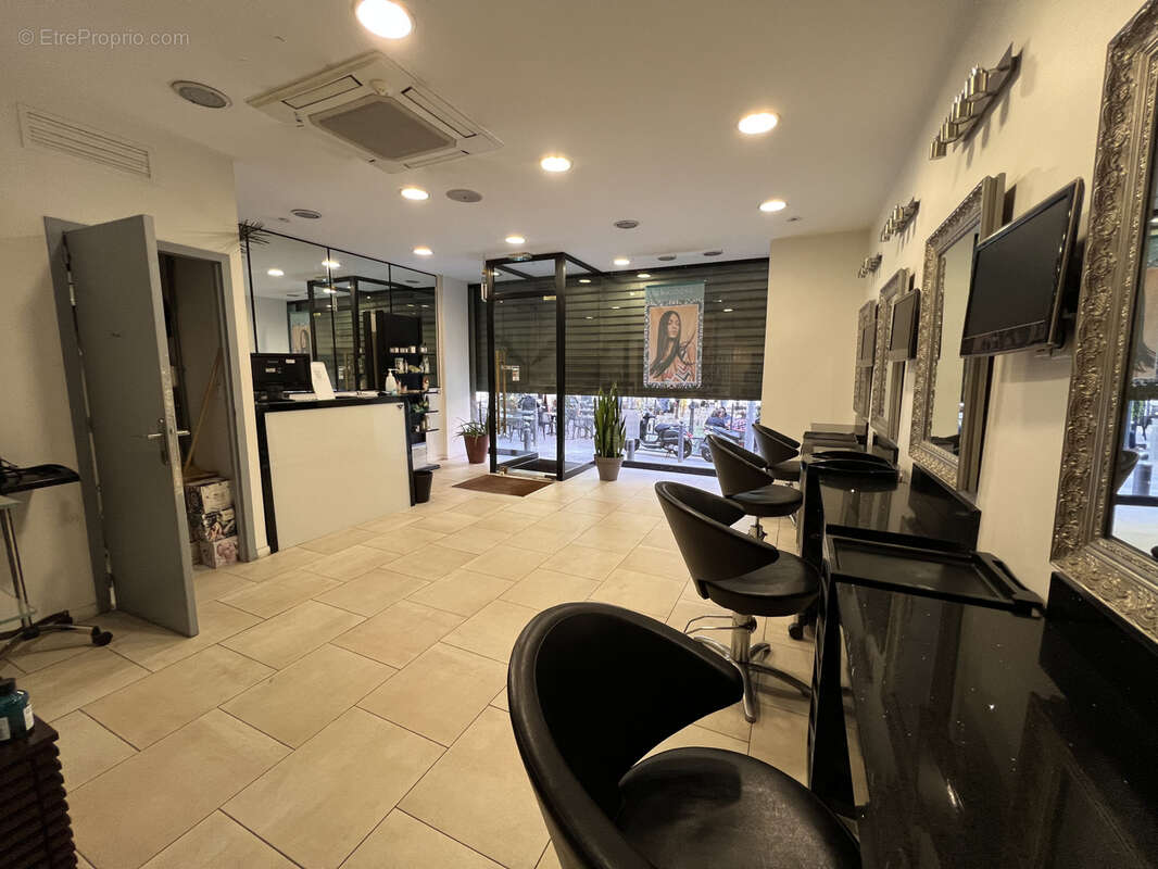 Commerce à MARSEILLE-6E