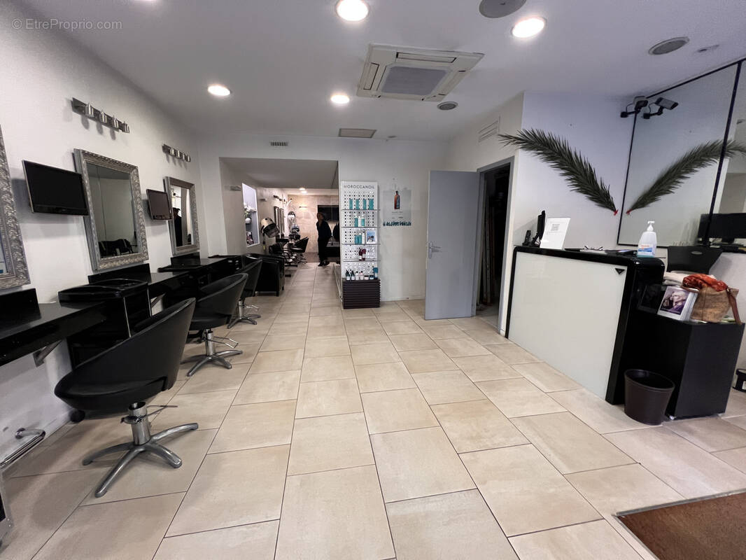 Commerce à MARSEILLE-6E