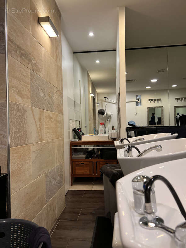 Commerce à MARSEILLE-6E