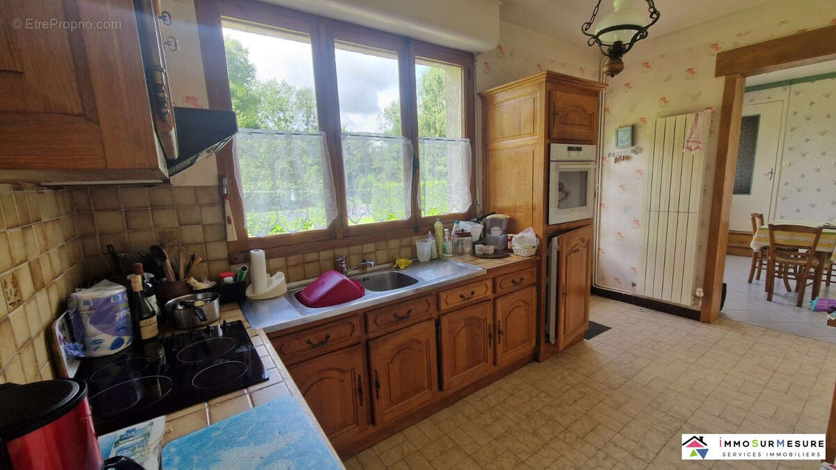 Maison à QUOEUX-HAUT-MAINIL