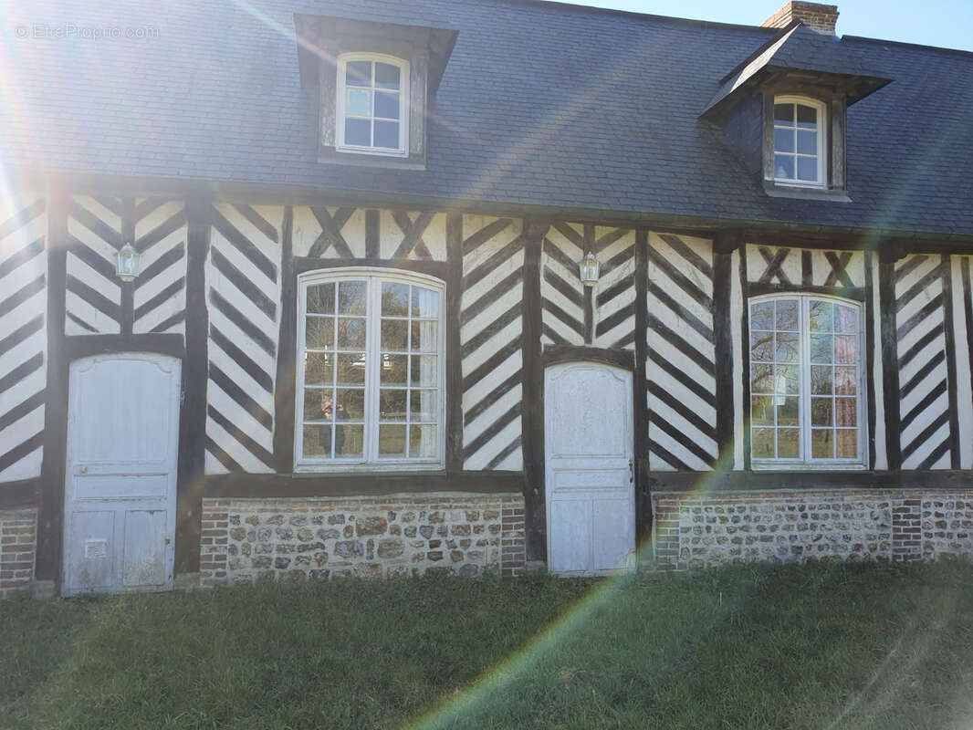 Maison à CORMEILLES
