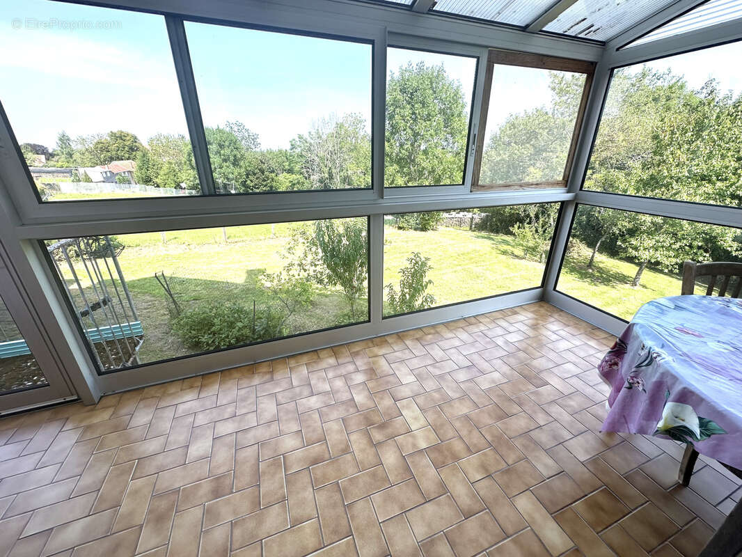 Maison à SAINT-SAUVEUR