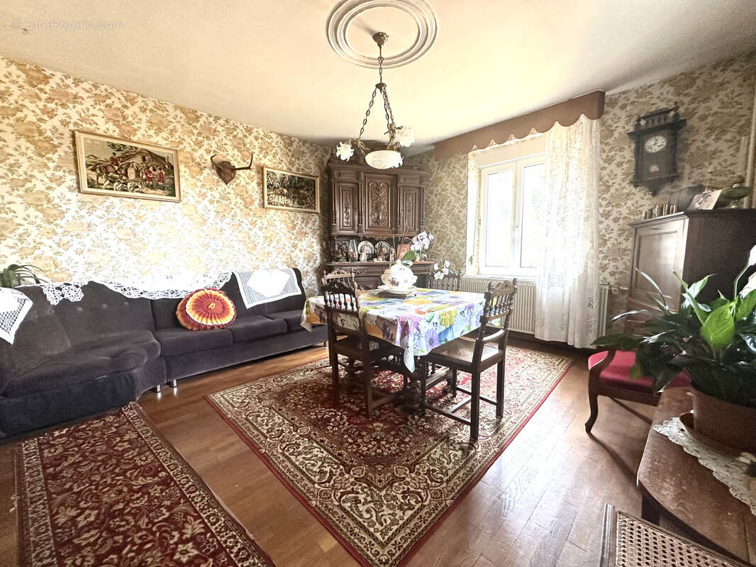 Maison à SAINT-SAUVEUR