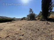 Terrain à VALLAURIS