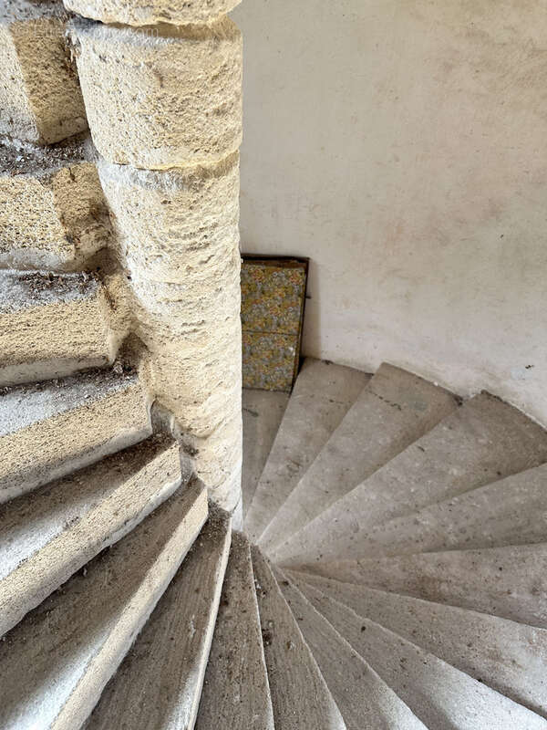 Maison à SAINT-JEAN-D'ANGELY