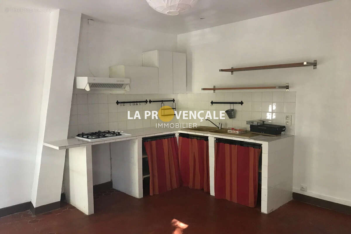 Appartement à ROUSSET