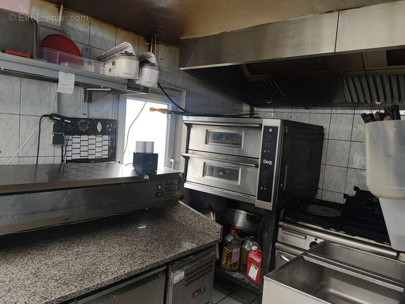 Commerce à CAMARET-SUR-MER