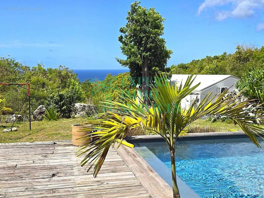 Maison à GRAND-BOURG