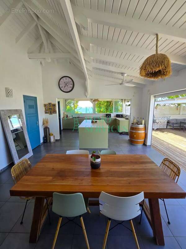 Maison à GRAND-BOURG