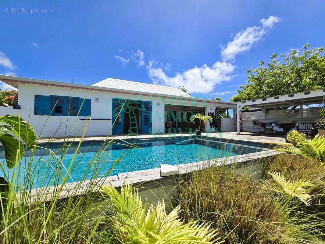 Maison à GRAND-BOURG