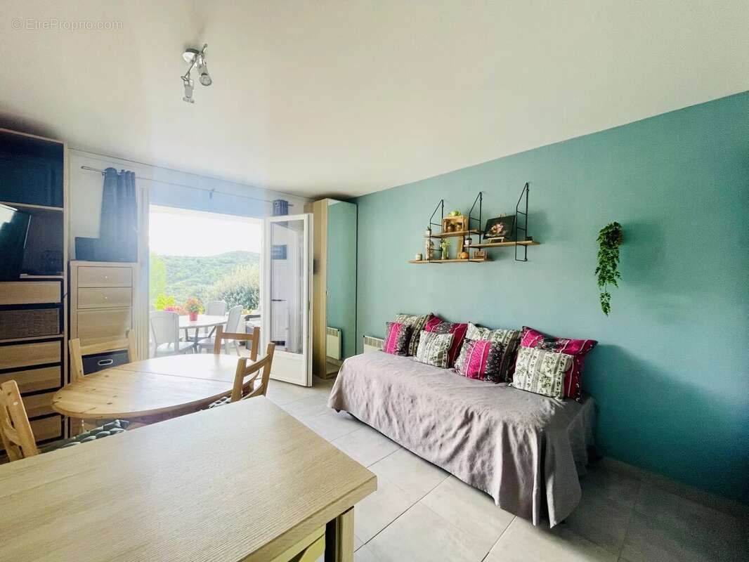 Appartement à MOLLANS-SUR-OUVEZE