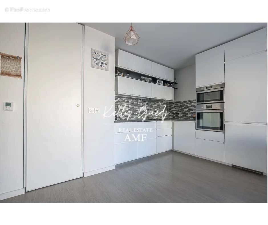 Appartement à MARSEILLE-9E