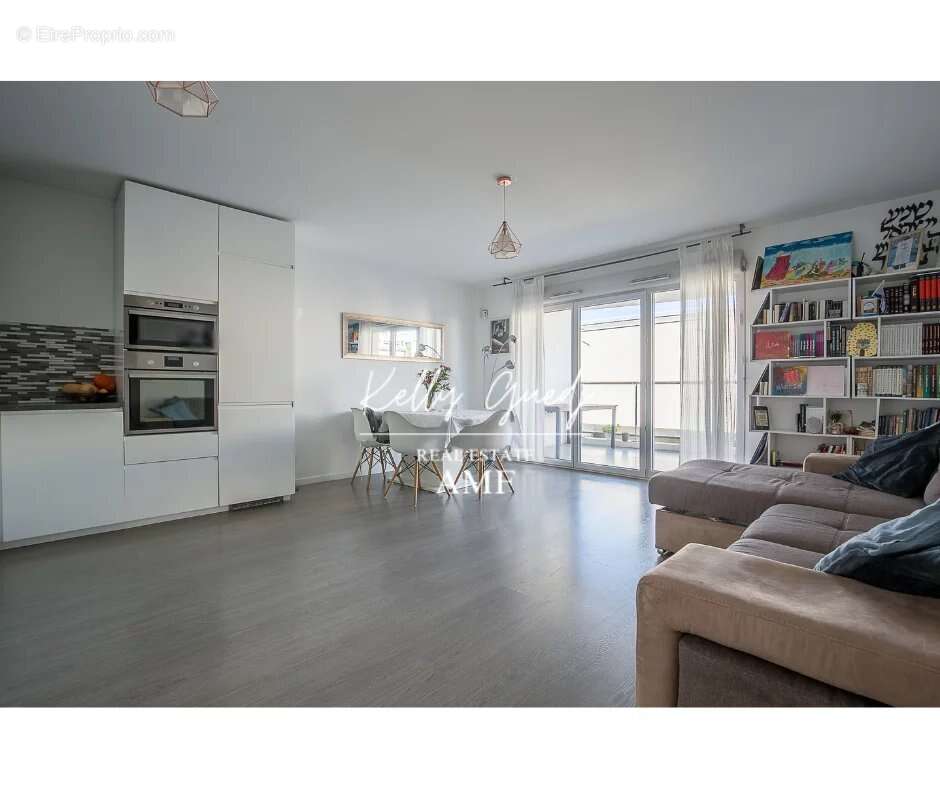 Appartement à MARSEILLE-9E