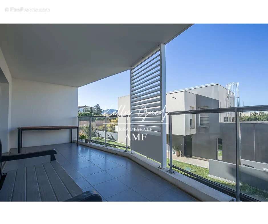 Appartement à MARSEILLE-9E