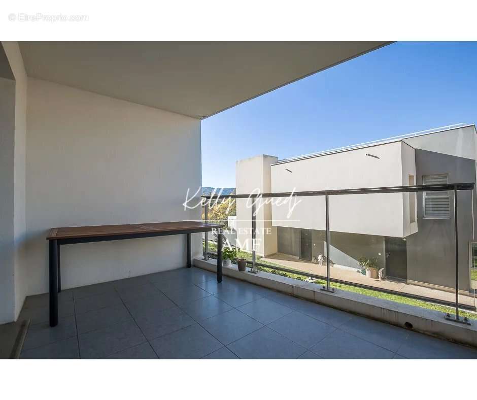 Appartement à MARSEILLE-9E