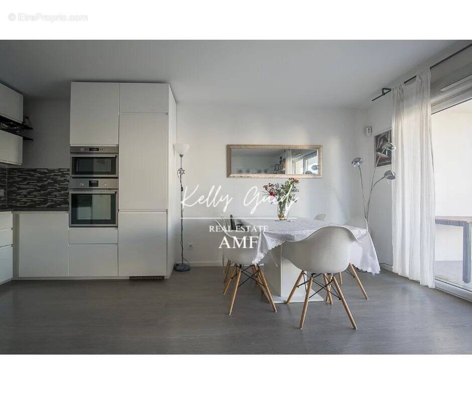 Appartement à MARSEILLE-9E