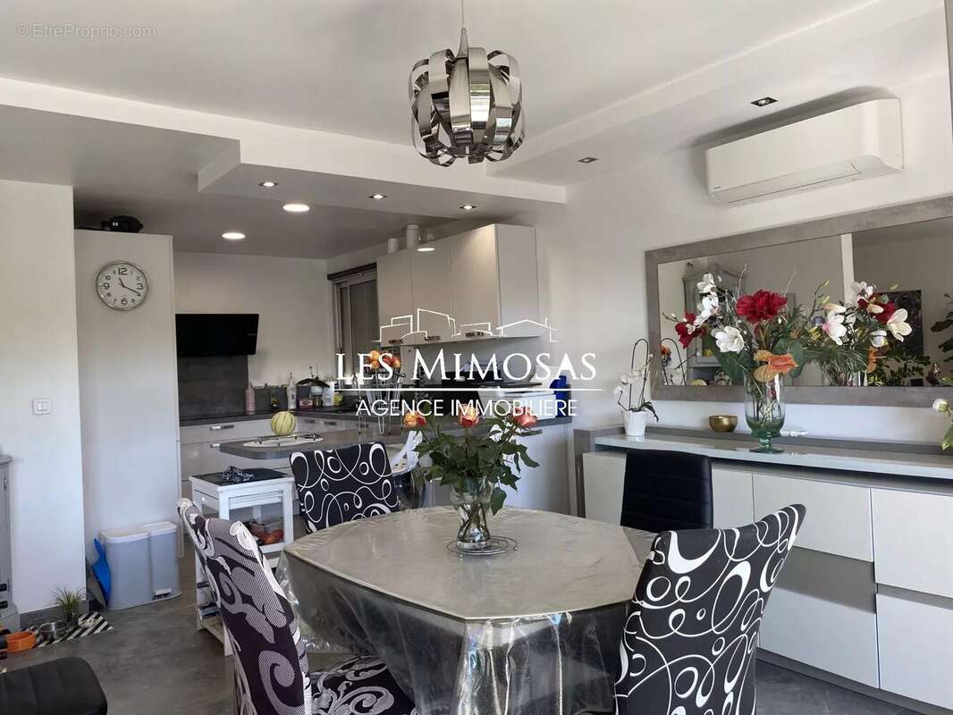 Appartement à FREJUS