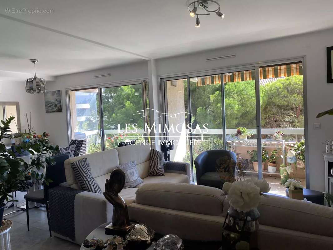 Appartement à FREJUS